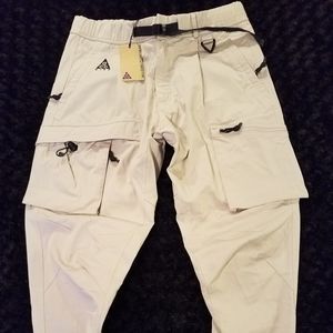 Nike acg moon particle cargo pants medium